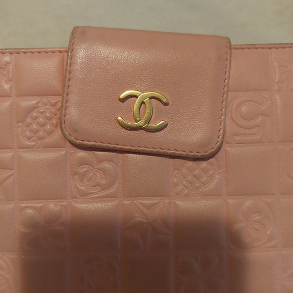 Authentic Chanel Calfskin Icon Logo Bifold Wallet in Pink - Picture 5 of 12